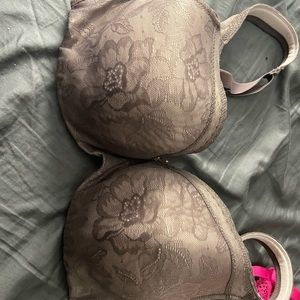 Cacique lightly line balconnette lace bra 40D